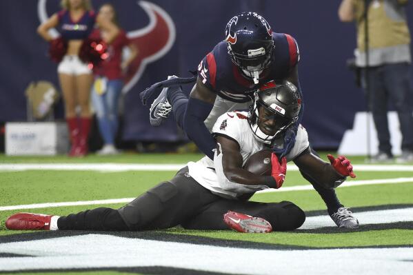 Brady throws touchdown pass as Buccaneers beat Texans 23 16 AP News